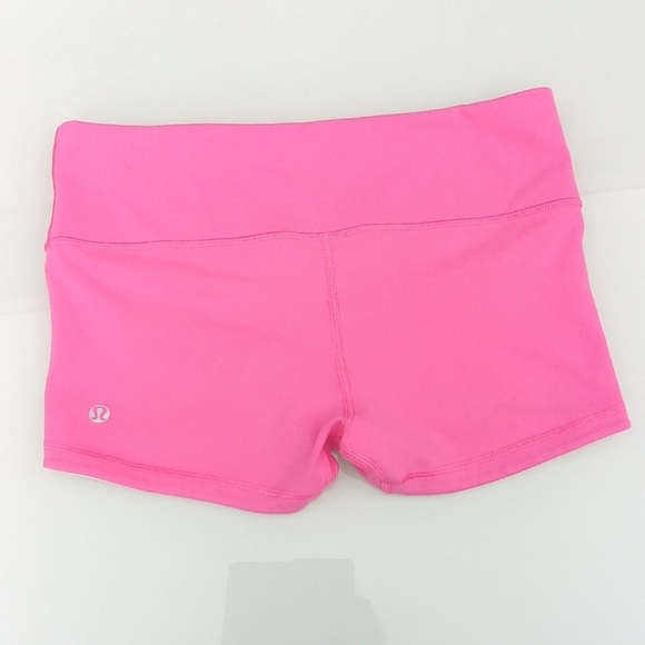 lululemon athletica Pants - Lululemon Athletica Sz 6 Reversible Boogie Shorts